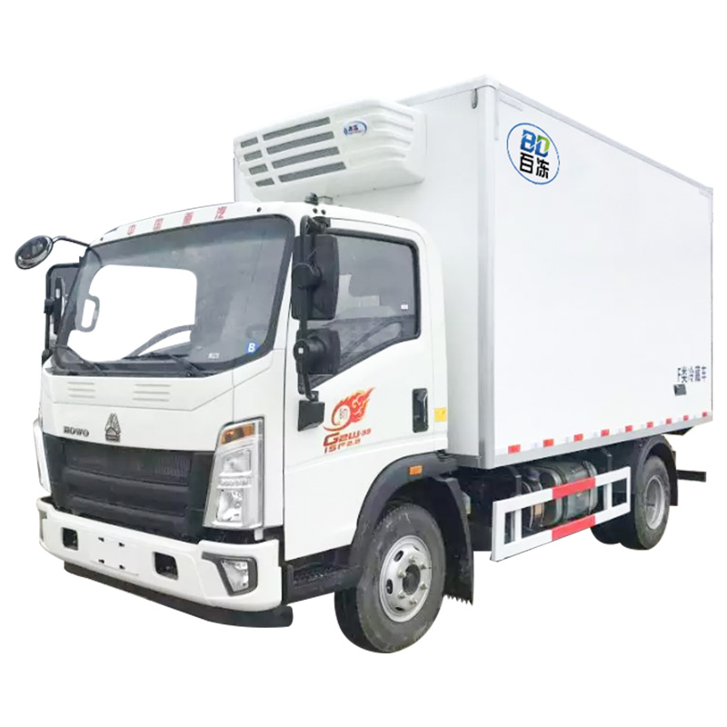 普通冷藏车：中国重汽冷藏车(4.2米)